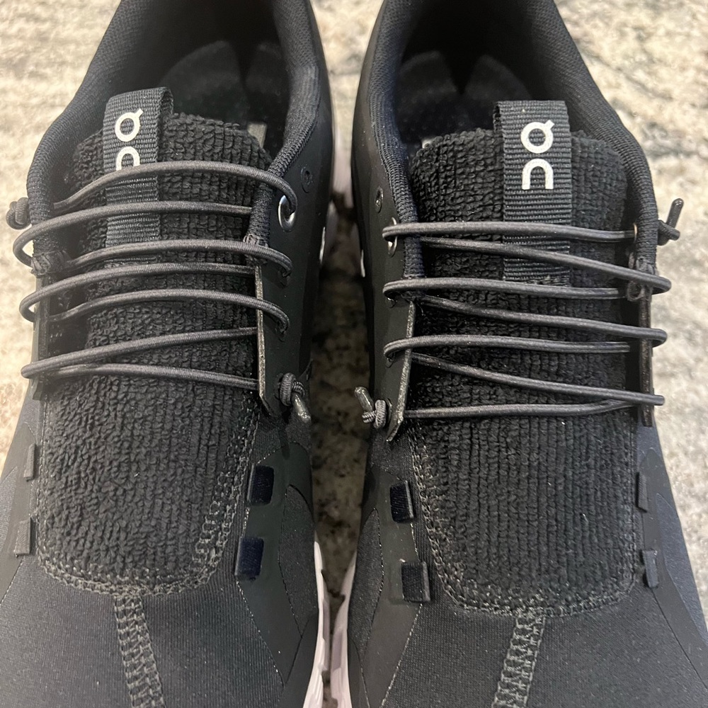 On cloud womens Terry black 10.5